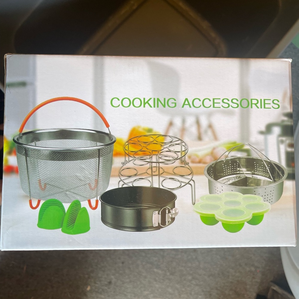 NWT! Stainless Steel Cooking Accessories 6 pc Set with Orange and Green Accents